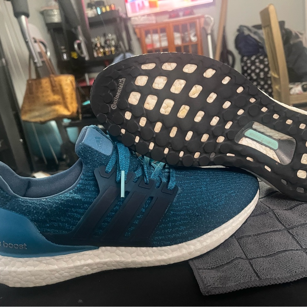 Adidas ultra boost size 9.5